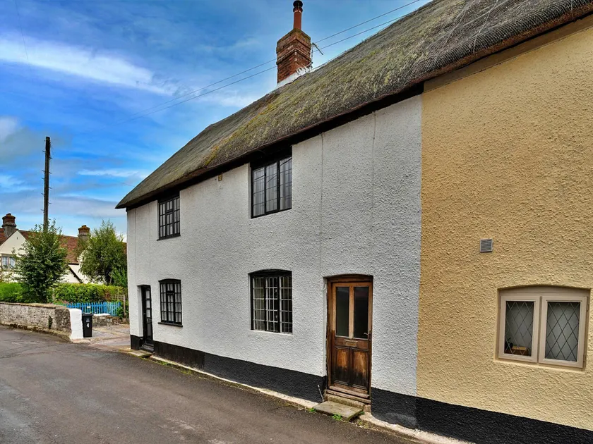 Cottage in Stogursey near Quantock Hills - Image 1