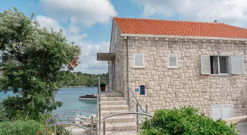 Guesthouse Kamarin - Image 1