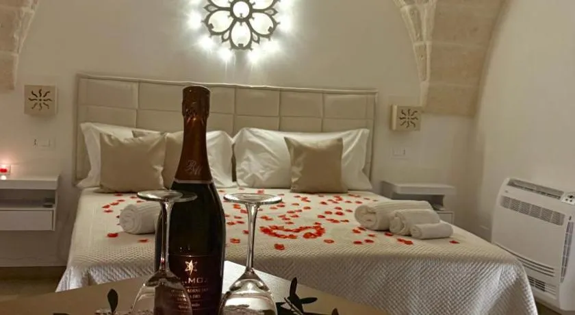 Samy Suite - Image 1