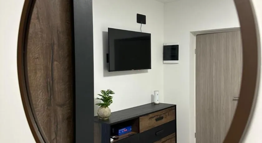 Lux Stay Apartmant - Image 1