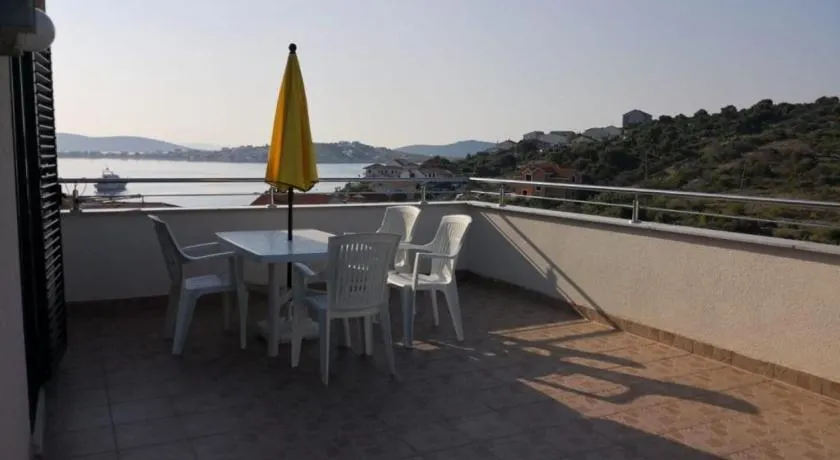 Apartments Nadica - Image 1