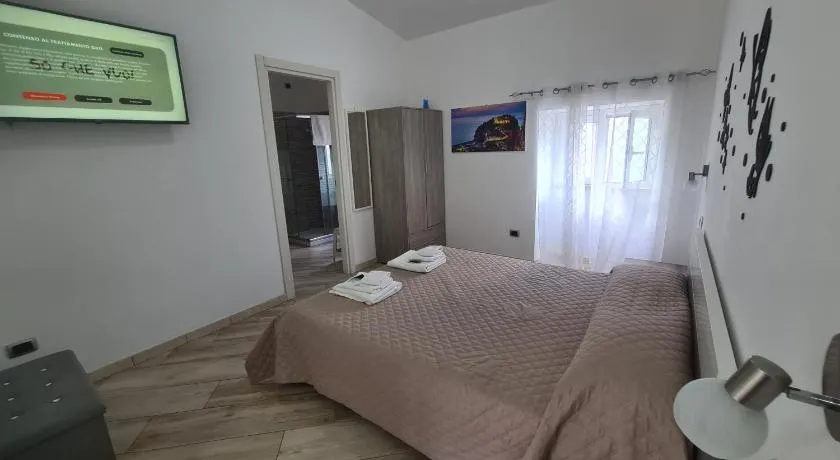 Royal Suite su via principale per Tropea - Image 1