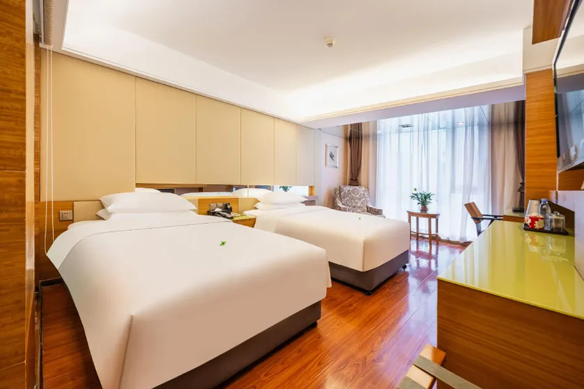 Qin Tang No. 1 Hotel - Image 1