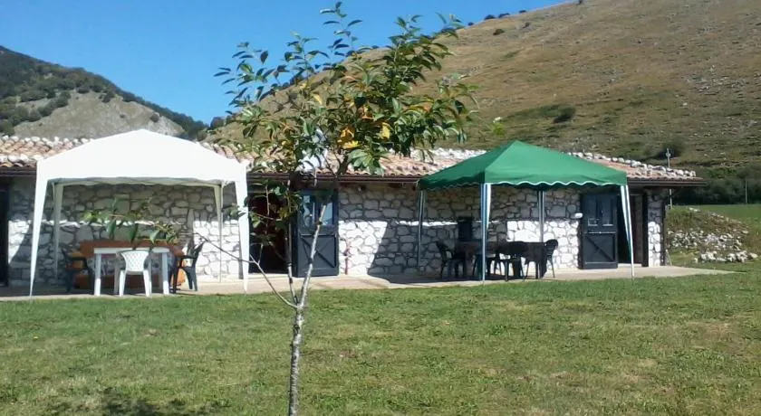 Chalet Vista Lago - Image 1