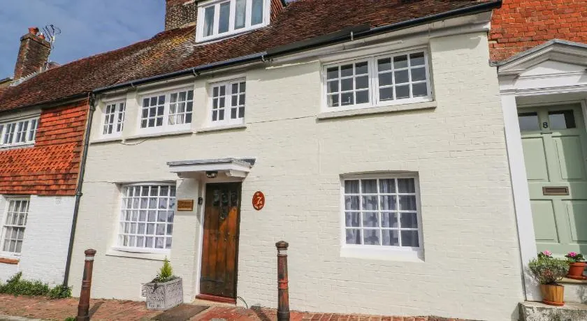 Quince Cottage - Image 1
