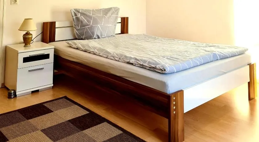 Evi's Apartment - Image 1