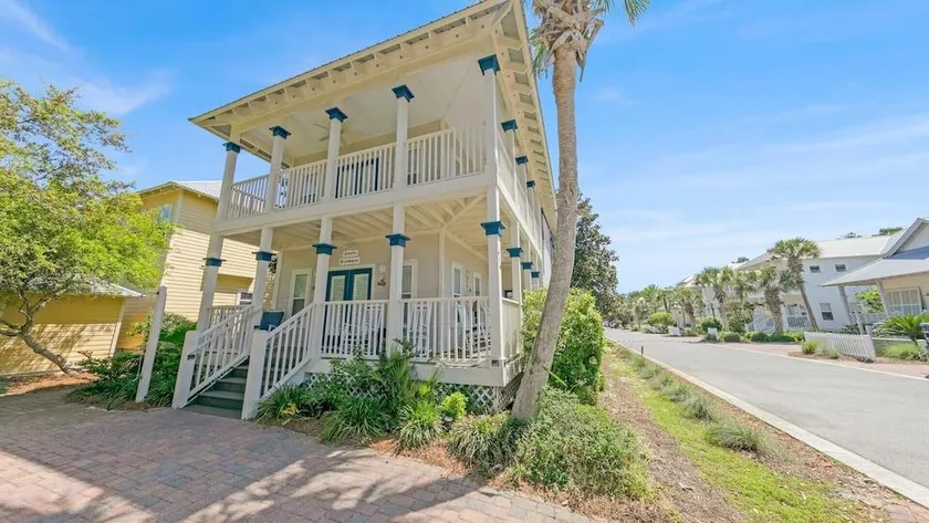 Abode Kenmare - Sleeps 10 with 2 Pools and lots of porches! - Image 1