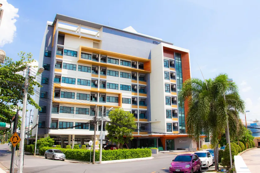 BR Grand Hotel - Image 1
