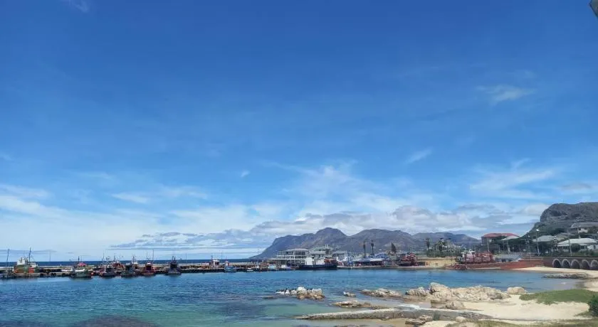 Harbour Views - Image 1