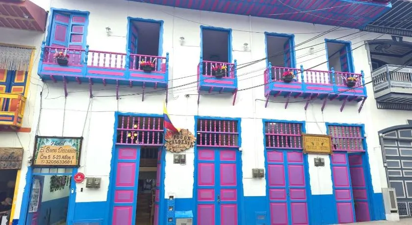 El Buen Descanso Hotel - Image 1