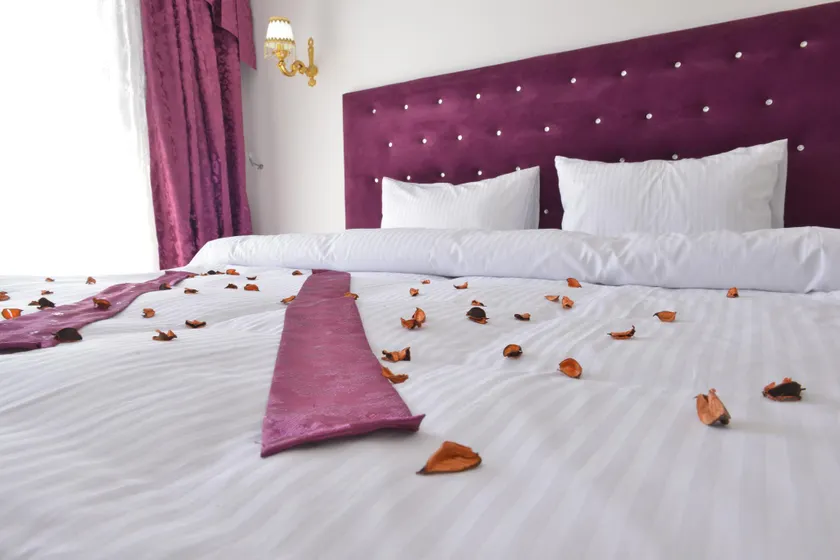 Grand Beyaz Saray Otel - Image 1