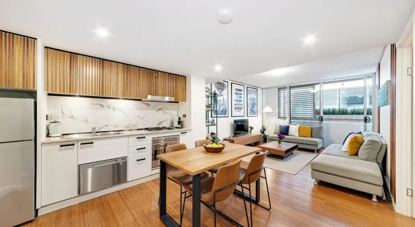 DREWS CBD Central Haven 3 min to Oxford St - Image 1