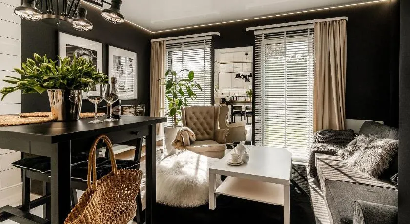 Apartament Black - Image 1