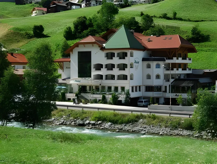 Sporthotel Auhof - Image 1