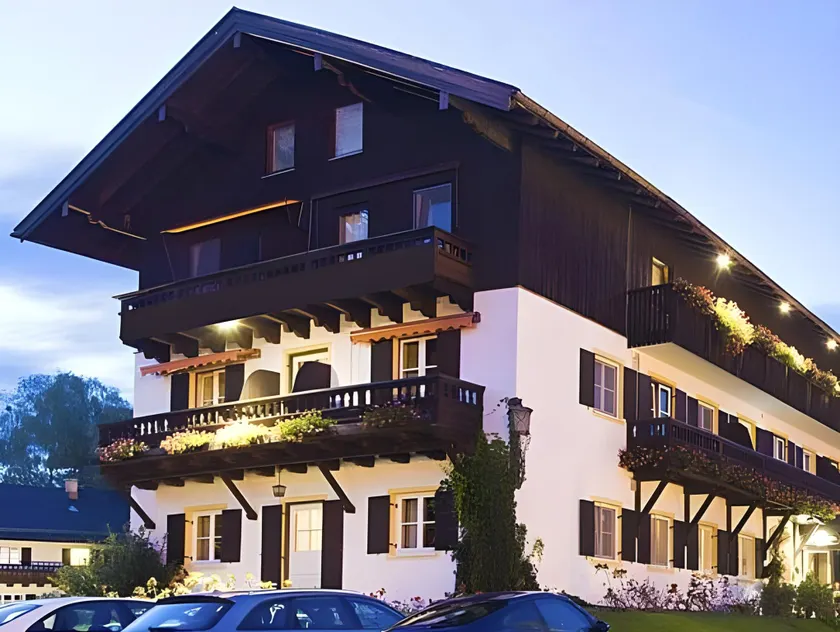 Hotel Schlossblick Chiemsee - Image 1