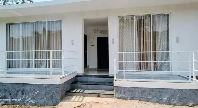 Alice Villa Kashid Beach - Image 1