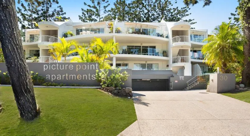 Private Apartments at Picture Point Noosa - Image 1