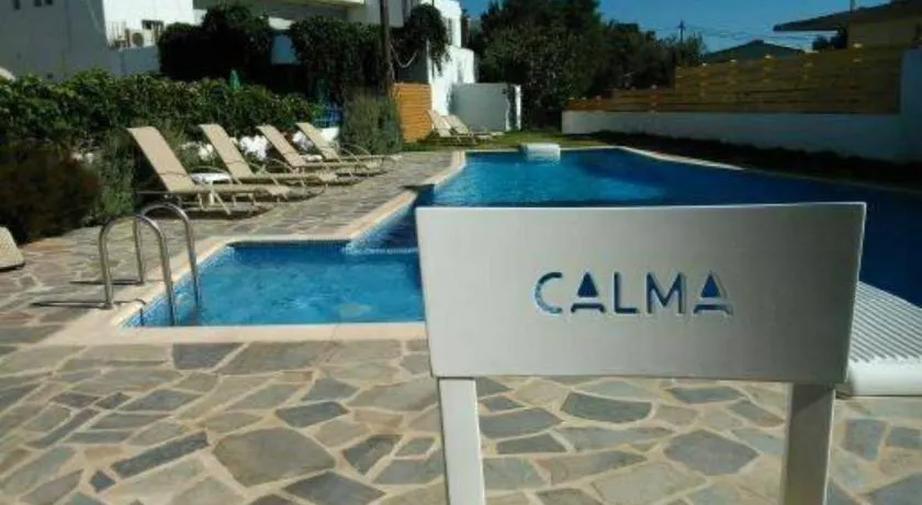 Calma Apartments & Studios - Image 1