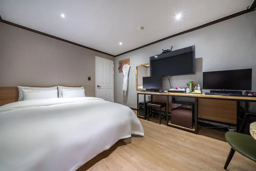 Incheon (Juan) Tomato Hotel - Image 1