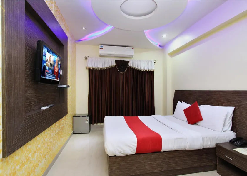 Hotel M.B. International - Image 1