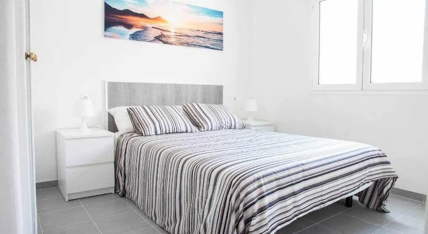 ** CITY & BEACH ** Arrecife Apartment - Image 1