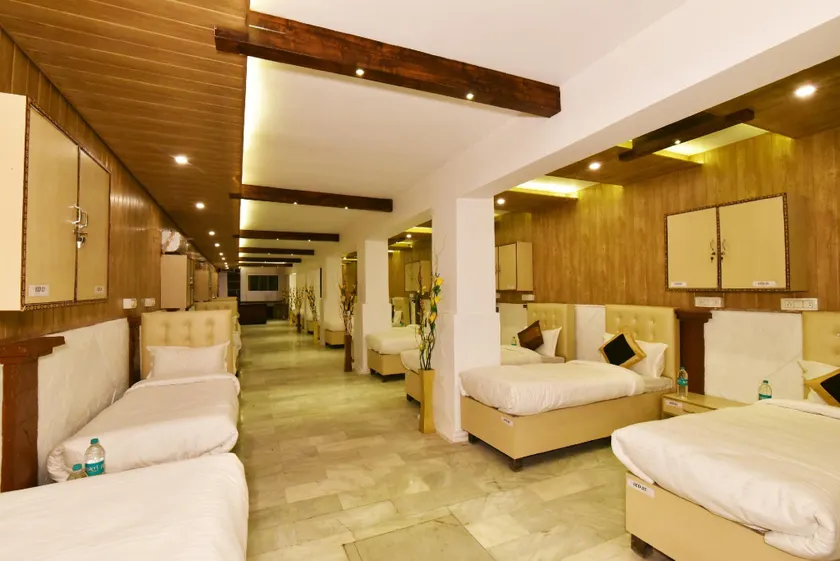 HK Backpackers Hostel - Image 1