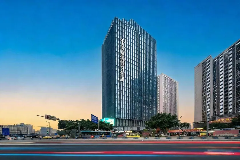 Chongqing Qianhe Zhixuan Holiday Hotel - Image 1