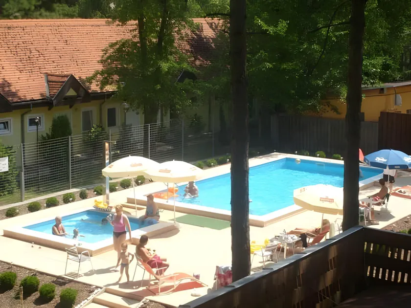 Hotel Korona - Image 1