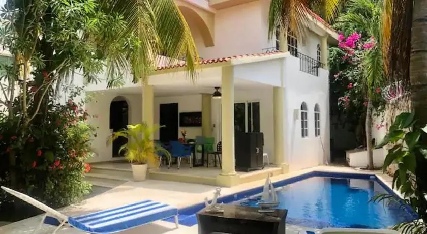 Preciosa Casa privada en Cancún - Image 1