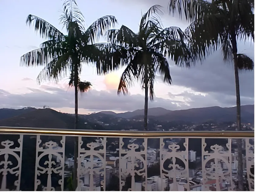 Hotel Dominguez Master - Image 1