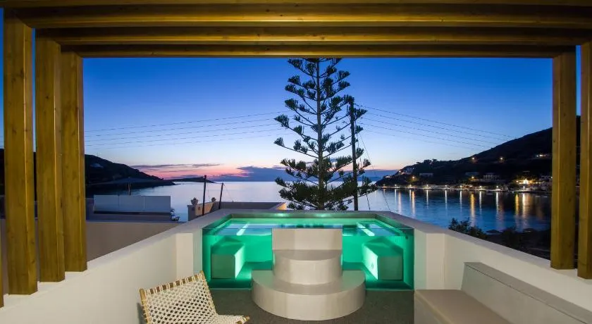 Oro Suites - Image 1