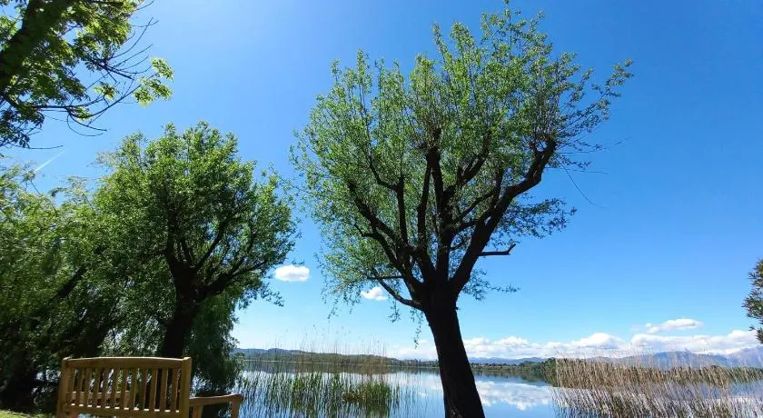 Appartamento Miralago Varese Lakefront and Garden - Image 1