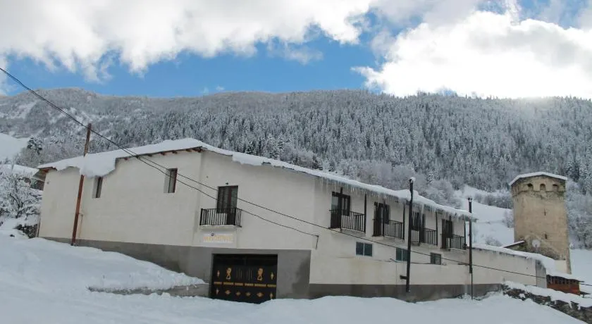 Maia's Guesthouse - Image 1