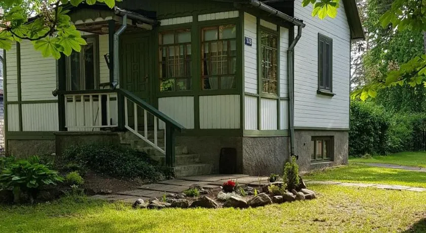 Mini-house with garden in Jurmala - Image 1