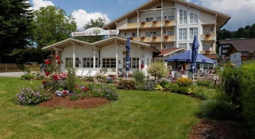 Hotel Kurpark - Image 1