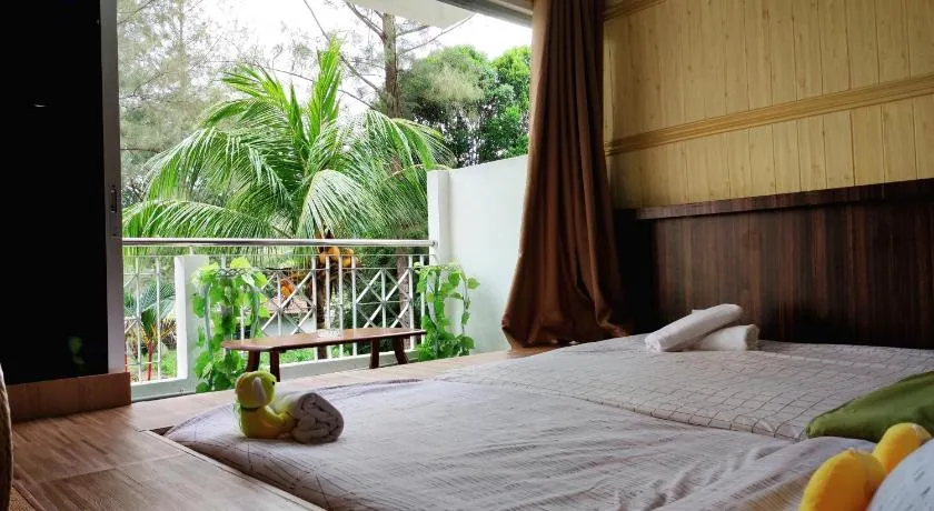 Teluk Batik Beach Apart ment Lumut Sitiawan NO POOL - Image 1