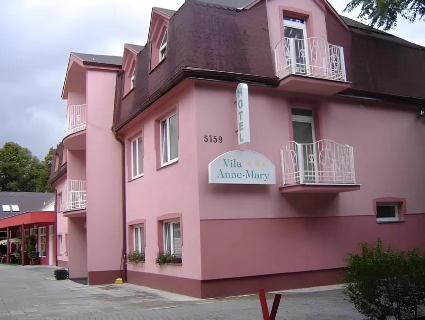 Garni Hotel Anne-Mary - Image 1