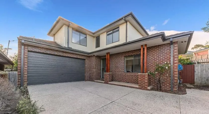 Welcome home Burwood - Image 1