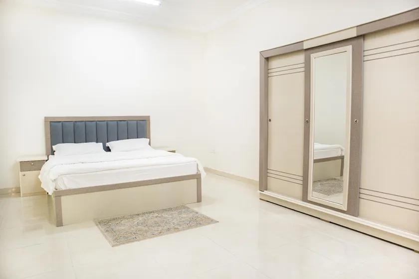Luxurious Family 3 Bedroom Apartments 10 Mins Drive to Al-Masjid Nabawi - Image 1