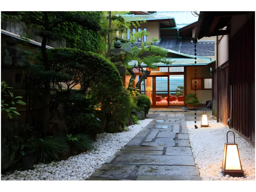Ryotei Ryokan Mitase - Image 1