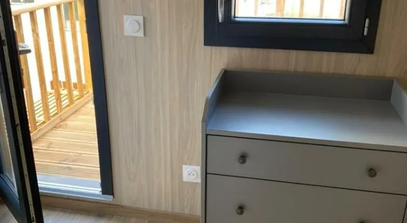 Duplex atypique en bois entre ville et verdures - Image 1