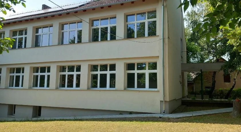 Márianosztrai Zarándokszálláshely - Image 1