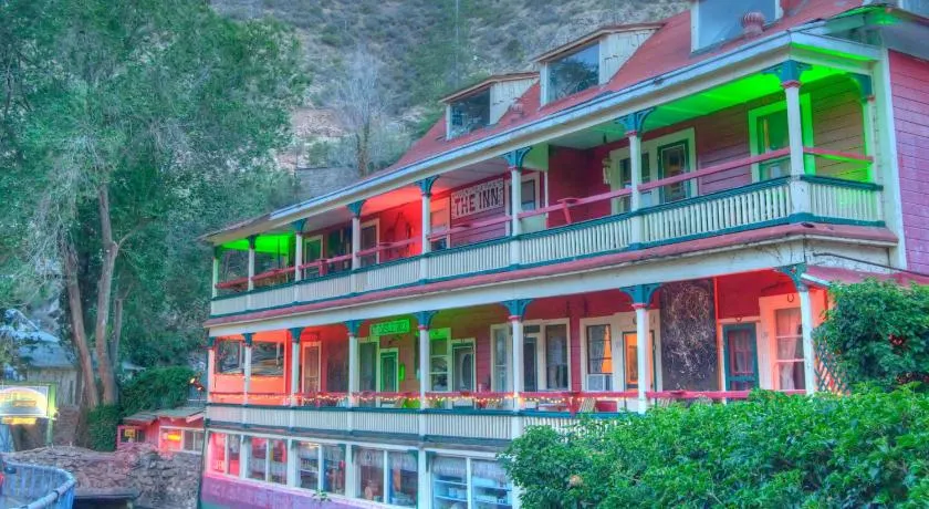 The Inn at Castle Rock - Image 1