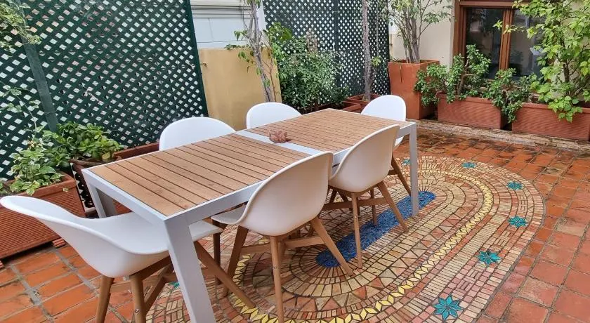 Valencia Green Penthouse - Image 1