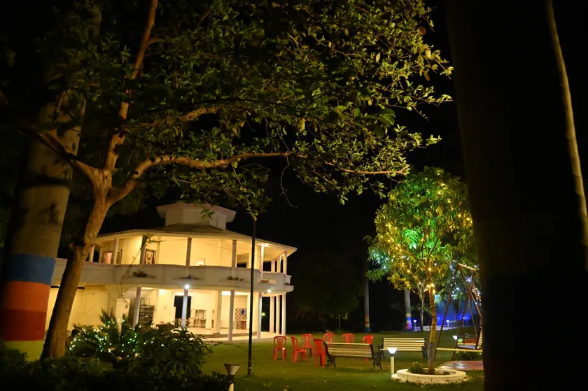 FARM HOUSE WITH SWIMMING POOL &GREENERY EVERYWHERE - Image 1