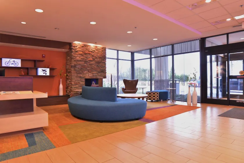 Fairfield Inn & Suites by Marriott Dunn I-95 - Image 1