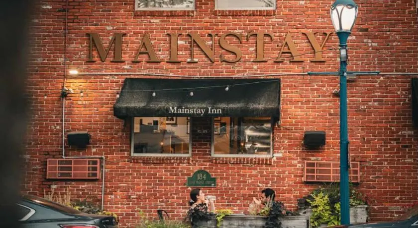 Mainstay Inn - Image 1