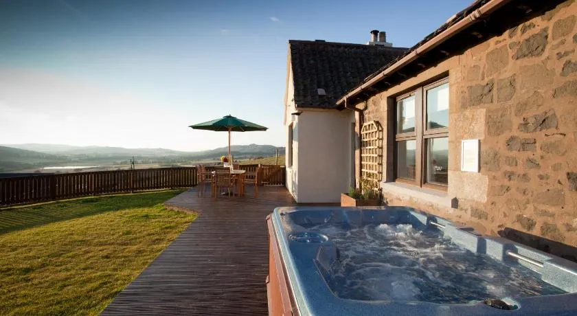 Rowan Tree Cottage with Hot Tub - Image 1