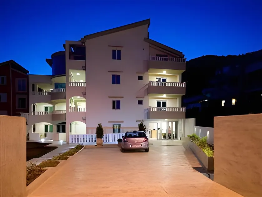 Vila V Lux Apartments - Image 1
