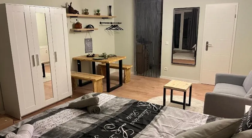 Studio an der Elbe mit Balkon, Küche und Netflix - Image 1